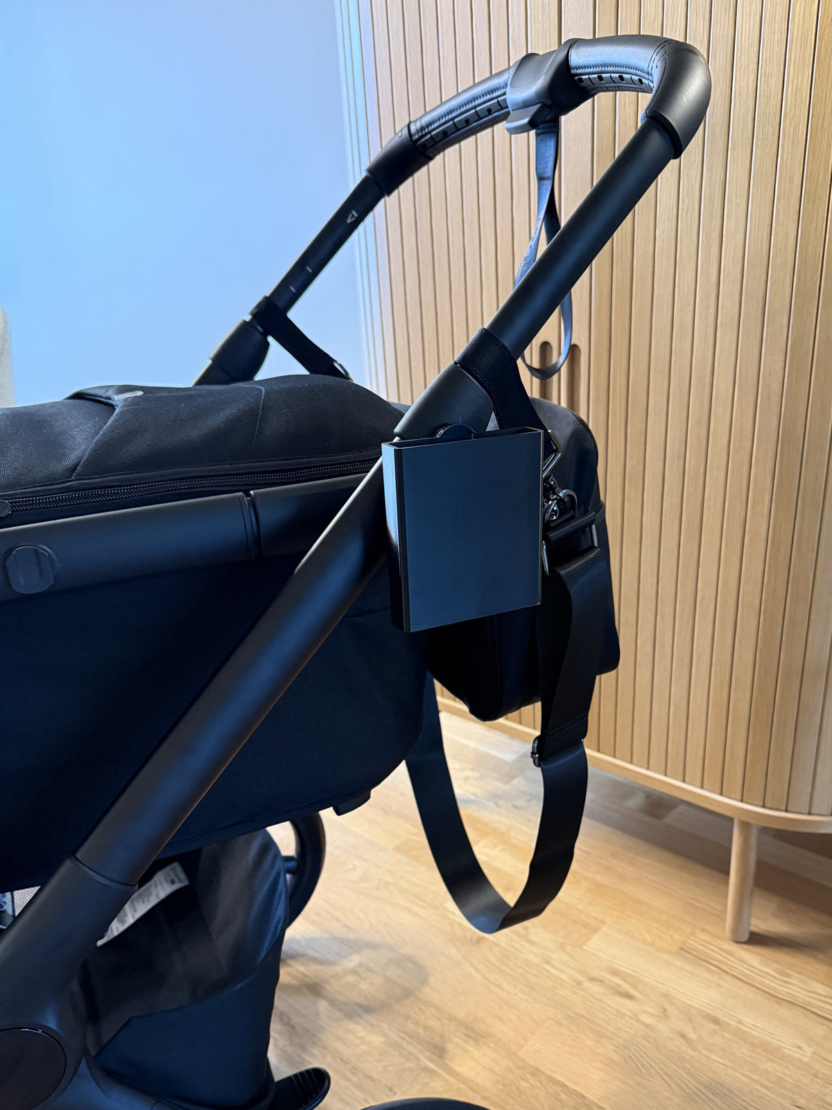 Mobilhållare för barnvagn